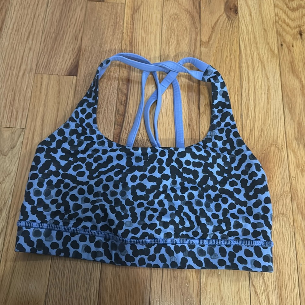 LULULEMON sport bra size 4